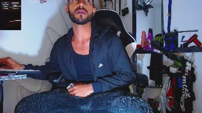 the_dog_lian live from Colombia