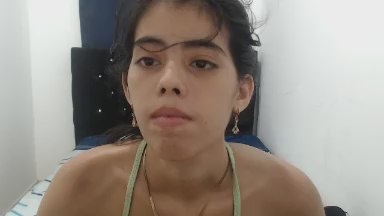valery_chikiss live from Colombia